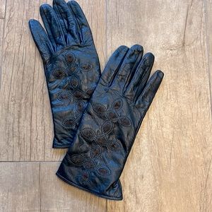 Midnight blue leather gloves